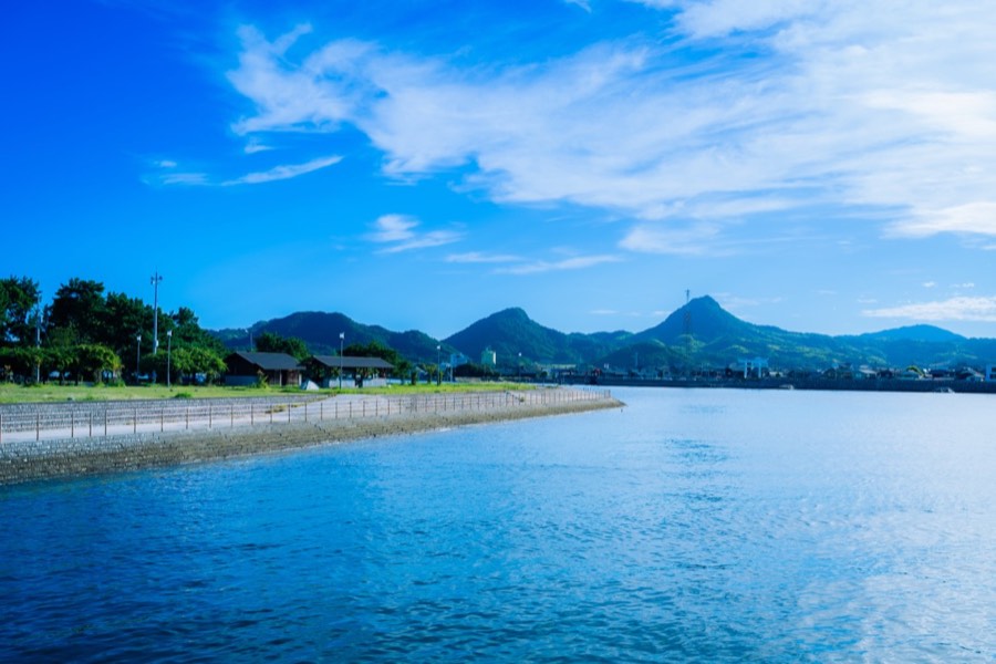 鹿島 北条の海 船で3分の無人島